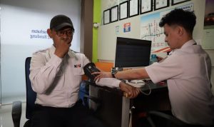 KAI Daop 2 Bandung Siapkan Sejumlah Petugas untuk Menjaga Keamanan, Keselamatan, dan Kenyamanan Perjalanan Kereta Api pada Masa Angkutan Nataru 2025/2026