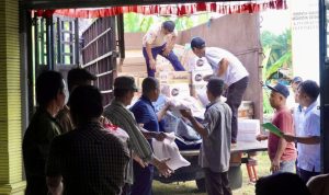 Karyawan PalmCo, Entitas Holding Perkebunan Nusantara, Salurkan Ribuan Paket Bantuan ke Aceh dan Sumatera Utara