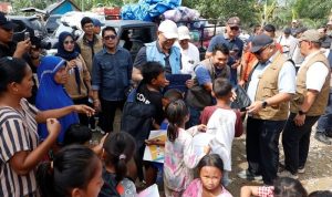 Holding Perkebunan Nusantara Salurkan Bantuan Pendidikan dan Logistik di Langkat