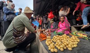 Tinjau Pasar Potikelek Wamena, Wapres Dukung Peran Mama-Mama Penopang Ekonomi Keluarga