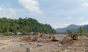 Tangani Banjir Padang, Kementerian PU Percepat Normalisasi Sungai Batang Kuranji dan Pemulihan Jalan di Batu Busuk