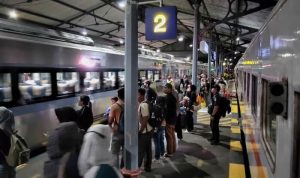 Puncak Kedatangan Libur Nataru di Daop 7 Madiun Capai 13.015 Penumpang, KAI Imbau Pelanggan Patuhi Aturan Bagasi demi Keselamatan dan Kenyamanan Bersama