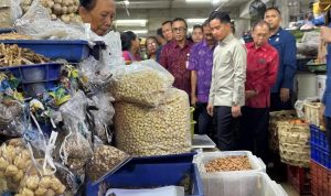 Kunjungi Pasar Badung Bali, Wapres Tinjau Stabilitas Harga dan Transaksi Pembayaran Non Tunai