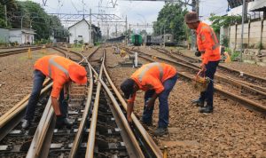 Merawat Jalur, Investasi Keselamatan: KAI Daop 1 Jakarta Ganti 33,9 Kilometer Rel dan 30 Wesel Sepanjang 2025