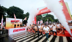 Dari Perayaan ke Aksi Nyata, 3.000 Enervon Family Immunity Kit Disalurkan ke Tujuh Daerah di Indonesia
