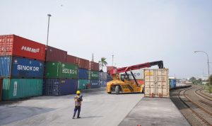 Respons Pertumbuhan Industri Konsumsi Nasional, KAI Logistik Tambah Kapasitas Angkut Kontainer